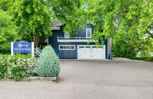 Excelsior House | The Carriage House