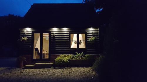 Earls Colne Bed & Breakfast | The Cartlodge B & B