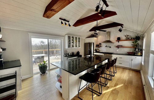 Palenville House | The Catskills: Palenville Escape