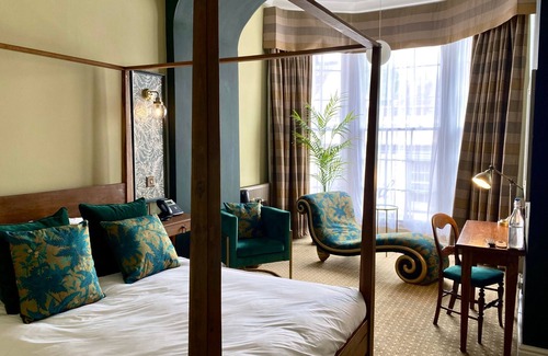 Pentrefelin Hotel | The Cawdor