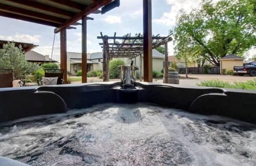 Fredericksburg Cottage | The Cellar-Luxury Cottage with hot tub on Main St.