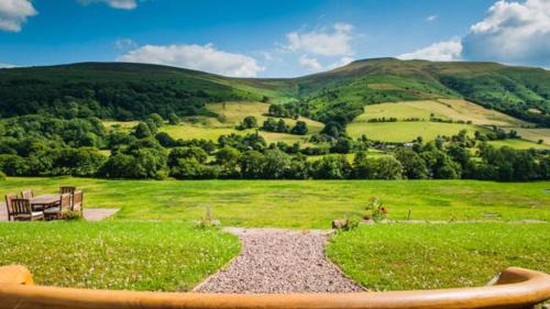 The Vale of Grwyney Bed & Breakfast | The Celyn