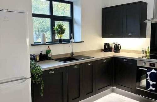 Matlock Bath Apartment | The Chatsworth | Sleeps 6 | king Size Beds