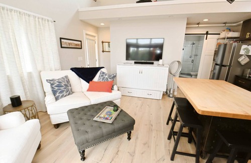 Osceola House | The Chicken Coop, a Modern Riverfront Oasis (908)