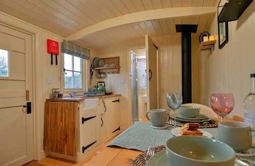 Brackley Ski Chalet | The Chicken Hut