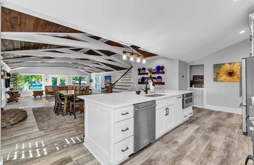 Dadeville House | The Chill and Thrill Lakehouse