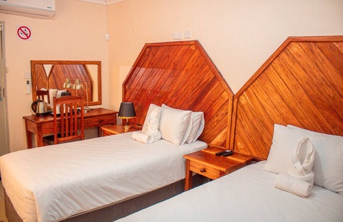 Kasane Bed & Breakfast | The Chobe Inn B&B