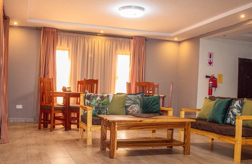 Kasane Bed & Breakfast | The Chobe Inn B&B