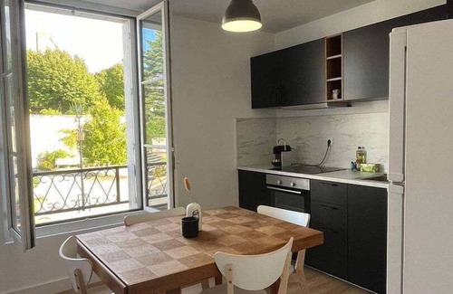 Francueil Apartment | The Choir of Francueil - T2 with a View