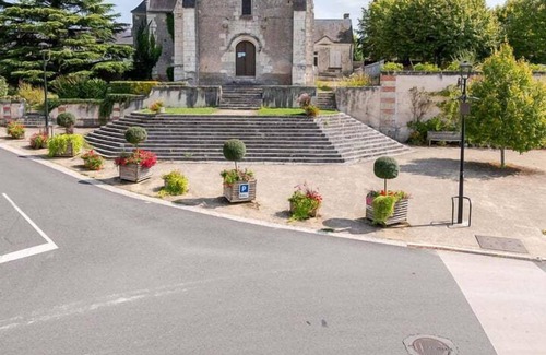 Francueil Apartment | The Choir of Francueil - T2 with a View