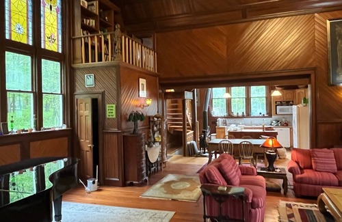 Long Eddy House | The Church