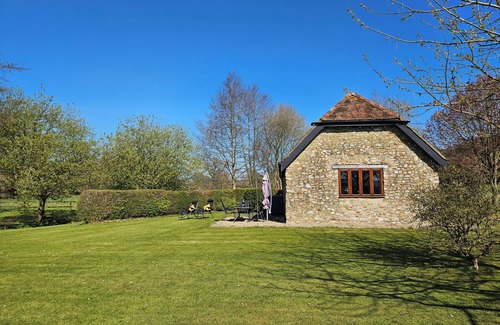 Axminster Cottage | THE CIDER HOUSE, pet friendly, character holiday cottage in Dalwood
