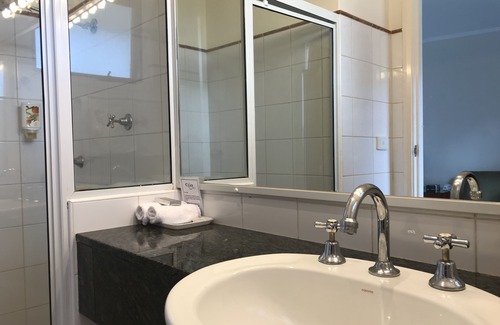 Wamberal Hotel | The Clan Terrigal