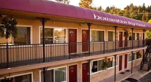 Horseshoe Bay Hotel | The Classic Horseshoe Bay Motel