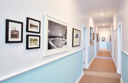 Clovelly Hotel | The Clovelly Hotel