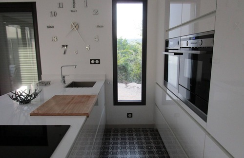 Saint-Julien-de-Peyrolas Villa | The contemporary Beau Soleil will seduce you with its elegance and its environment.