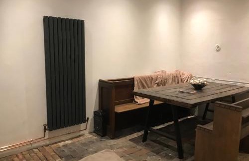 Sandgate House | The Coach House