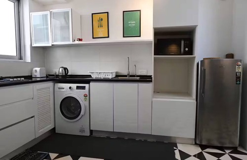 Nerul Apartment | The Coastal Nest - 2BHK by Da Alohas