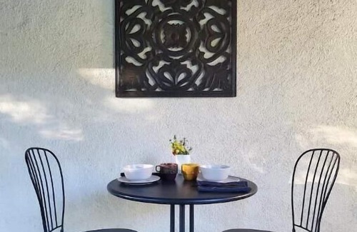 Willcox House | The Colibri Vineyard House