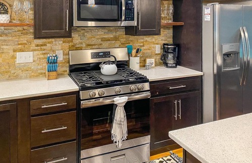 La Crosse House | The comforts of home, while you work