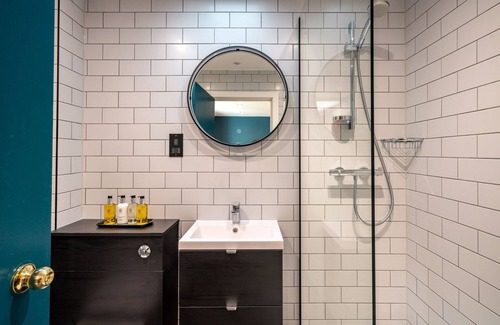 Kennington Hotel | The Conningbrook Hotel