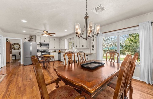 Fredericksburg House | The Coop and Roost - Hot Tub & Cowboy Pool!