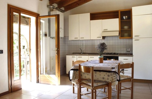 Volta Mantovana Other | The 'Corte Canale Virgilio' estate with balcony