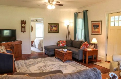 Newport Cottage | The Cottage, a place the whole family will enjoy!