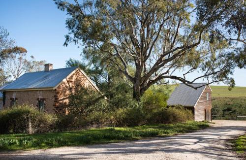 Lyndoch House | The Cottage at Riverside Farm