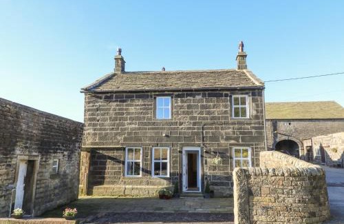 Sowerby Bridge House | The Cottage, Beeston Hall