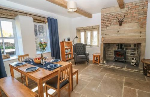 Sowerby Bridge House | The Cottage, Beeston Hall