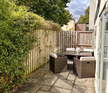 Clifton House | The Cottage