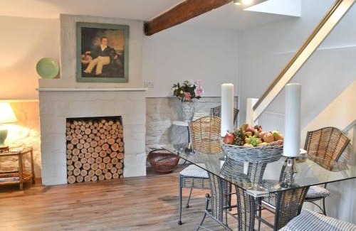 Stroud House | The Cottage