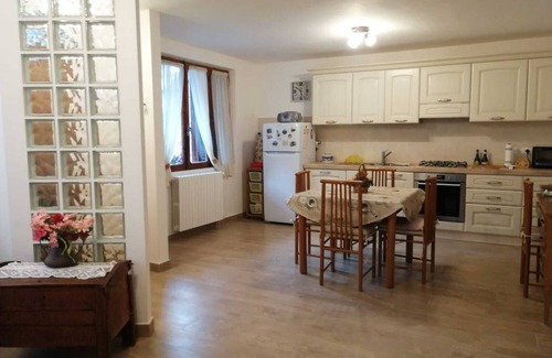 Introdacqua Apartment | The cottage in Capolaia