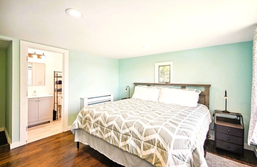 Preston Bed & Breakfast | The Cottage Inn Lakeview Suite # 2