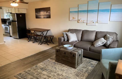 Overland Park Condo | The Cottage.The Perfect Location For Everything You Want To Do In KC!