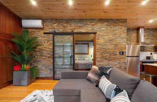 Sandy Ski Chalet | The Cottonwoods Ski Cabin