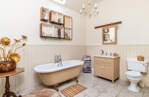 Laurencekirk House | The Cowshed