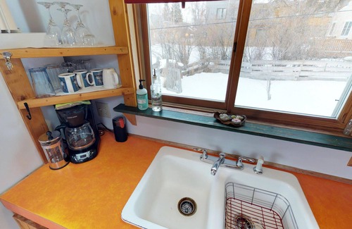 Bozeman Cottage | The Coziest Room In Town!