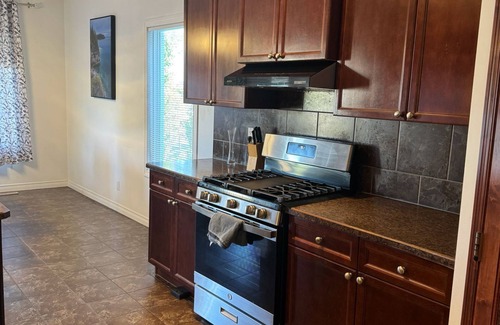 Evanston House | The Cozy 3 bedroom House + 2 Living Rooms +Game Room+2.5 Bath+ Central Heat & AC