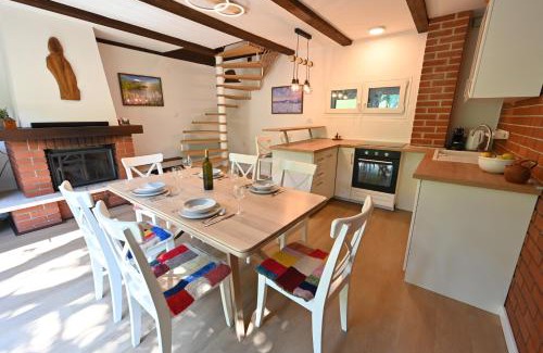 Ivanec Ski Chalet | The Cozy Chalet