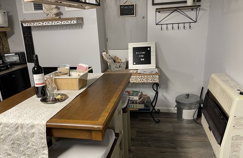 Wallenpaupauk Lake Estates Cottage | The Cozy Inn w/wood burning fireplace