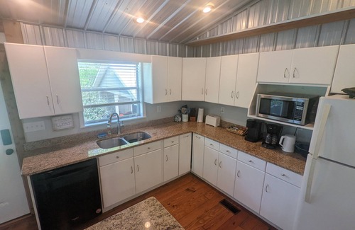 Wedowee House | "THE CRESCENT" - Lakefront heaven w/big views, sunset, private cove & hot tub