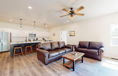 Eagle River House | The Crossing at Lake Forest- 39 & 40