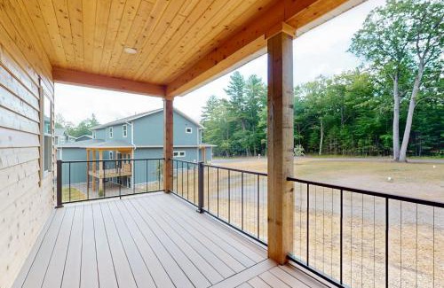 Eagle River House | The Crossing at Lake Forest- 39 & 40