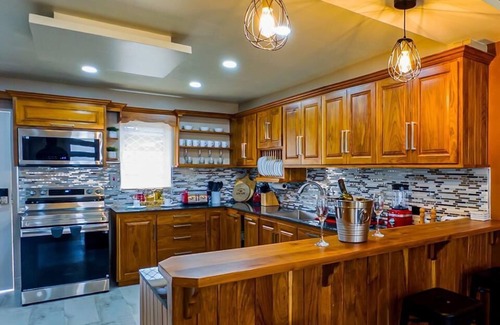 Crown Point Villa | The Crown Point Escape Villa