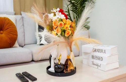 Koillinen District Apartment | The Crown Suite Helsinki