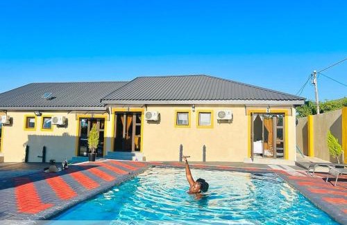 Nkowankowa House | The Curve Suite Guest House