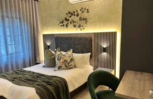 Nelspruit Hotel | The Cycad Lodge & Chalets