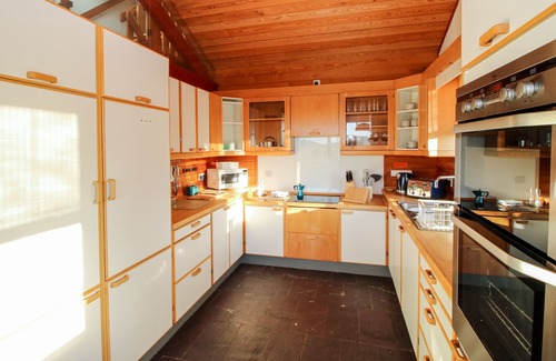 Hyssington House | THE DANISH HOUSE, pet friendly, with open fire in Church Stoke